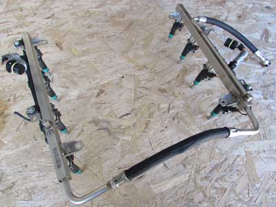 BMW 8 Injectors with Fuel Rails 13647525721 E60 550i E63 E64 650i E65 E66 750i10